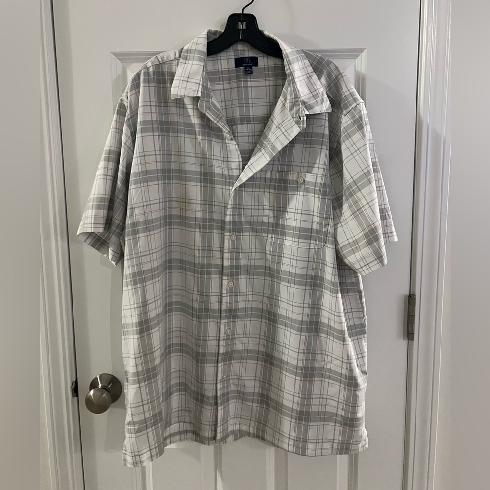 George Men's White and Gray Plaid Button Down Shirt